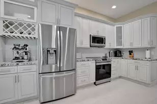 6400 NW 57th Ln, Parkland, FL 33067 - Photo 2
