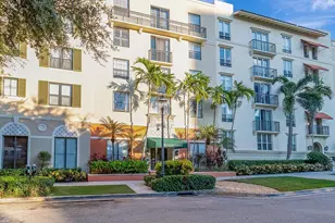 720 S Sapodilla Ave, West Palm Beach, FL 33401 - Photo 1