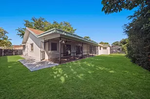 8114 Nutmeg Way, Tamarac, FL 33321 - Photo 22