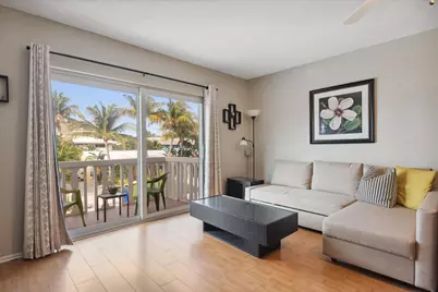424 N Riverside Drive #204, Pompano Beach, FL 33062 - Photo 2