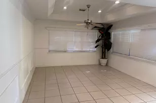1744 N Dovetail Dr, Fort Pierce, FL 34982 - Photo 2