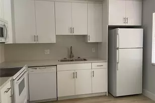 235 Lakeview Dr, Weston, FL 33326 - Photo 6
