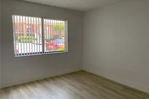 235 Lakeview Dr, Weston, FL 33326 - Photo 16