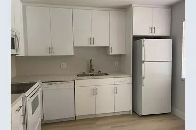 235 Lakeview Drive #102, Weston, FL 33326 - Photo 6