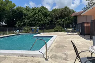 235 Lakeview Dr, Weston, FL 33326 - Photo 26