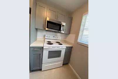 715 N H Street #1, Lake Worth Beach, FL 33460 - Photo 4