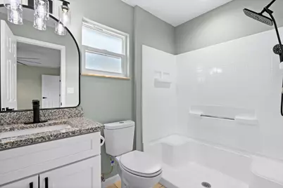 581 SE Crescent Avenue, Port Saint Lucie, FL 34984 - Photo 16