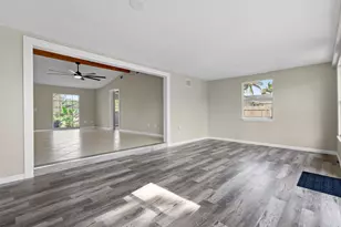 581 SE Crescent Ave, Port Saint Lucie, FL 34984 - Photo 22