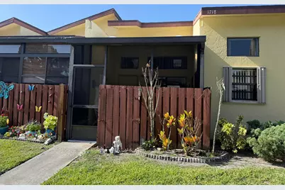 1718 W Sanderling Lane, Fort Pierce, FL 34982 - Photo 1