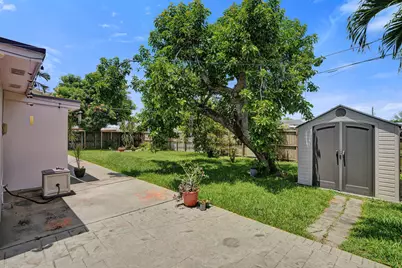 7290 W 14th Court, Hialeah, FL 33014 - Photo 38