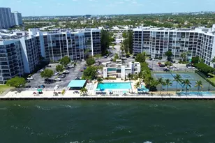 800 Parkview Dr, Hallandale, FL 33009 - Photo 4