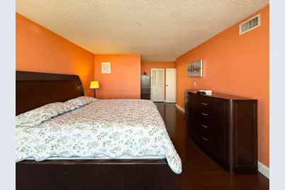 800 Parkview Drive #823, Hallandale, FL 33009 - Photo 14