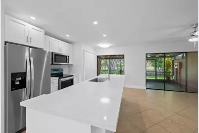 1517 Fairway Road, Pembroke Pines, FL 33026 - Photo 14