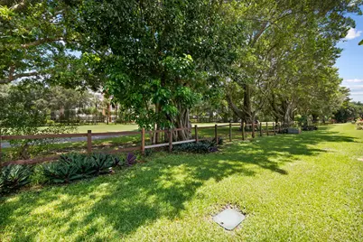 1517 Fairway Road, Pembroke Pines, FL 33026 - Photo 30
