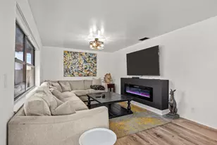 14248 Paddock Dr, Wellington, FL 33414 - Photo 10