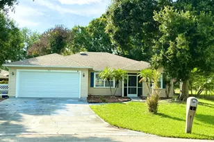 915 11th Terrace, Vero Beach, FL 32960 - Photo 1