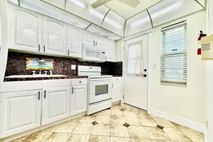 2871 N Ocean Blvd, Boca Raton, FL 33431 - Photo 10