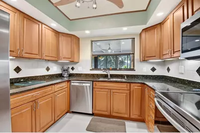 5791 Lakeview Mews Place, Boynton Beach, FL 33437 - Photo 16