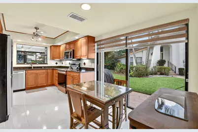 5791 Lakeview Mews Place, Boynton Beach, FL 33437 - Photo 22