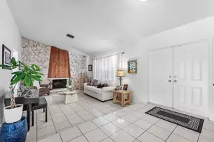 1217 NW 111th Way, Coral Springs, FL 33071 - Photo 4