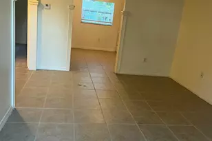820 SW 9th St, Pompano Beach, FL 33060 - Photo 2