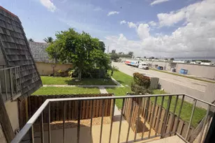37 Lake Arbor Dr, Palm Springs, FL 33461 - Photo 20