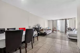 2780 NE 183rd St, Aventura, FL 33160 - Photo 8