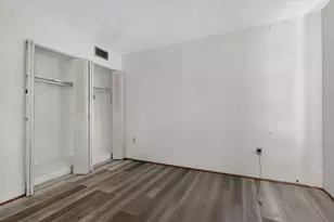 2780 NE 183rd St, Aventura, FL 33160 - Photo 18