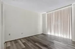 2780 NE 183rd St, Aventura, FL 33160 - Photo 20