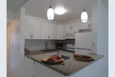 76 Cambridge D, West Palm Beach, FL 33417 - Photo 1