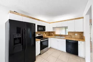 340 NW 67th St, Boca Raton, FL 33487 - Photo 10
