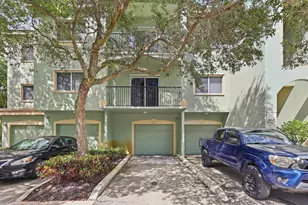 350 Crestwood Cir, Royal Palm Beach, FL 33411 - Photo 26