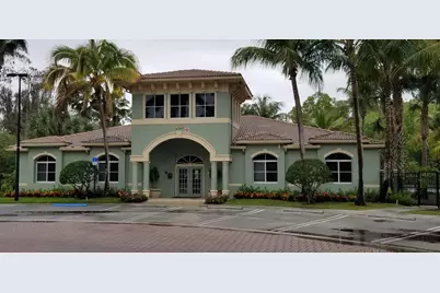 350 Crestwood Circle #201, Royal Palm Beach, FL 33411 - Photo 2