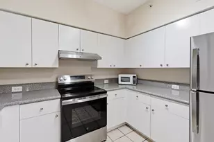 350 Crestwood Cir, Royal Palm Beach, FL 33411 - Photo 24