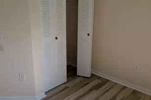 350 Crestwood Cir, Royal Palm Beach, FL 33411 - Photo 22