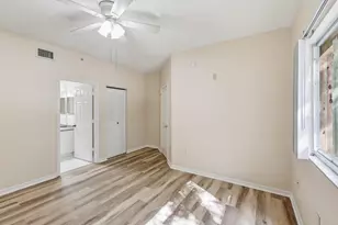 350 Crestwood Cir, Royal Palm Beach, FL 33411 - Photo 18
