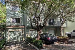 350 Crestwood Cir, Royal Palm Beach, FL 33411 - Photo 6