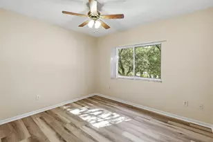 350 Crestwood Cir, Royal Palm Beach, FL 33411 - Photo 16
