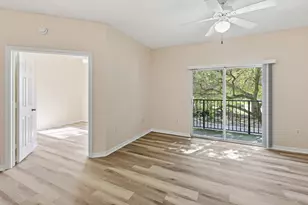 350 Crestwood Cir, Royal Palm Beach, FL 33411 - Photo 10