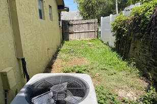 6663 Rigger Rd, Lake Worth, FL 33462 - Photo 12