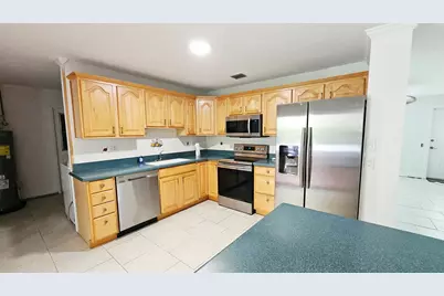 911 Burch Drive, West Palm Beach, FL 33415 - Photo 8