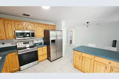 911 Burch Drive, West Palm Beach, FL 33415 - Photo 10
