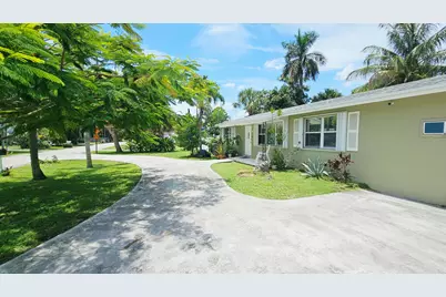 911 Burch Drive, West Palm Beach, FL 33415 - Photo 32