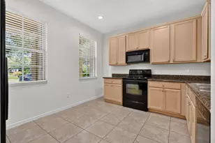 158 W Thatch Palm Cir, Jupiter, FL 33458 - Photo 4