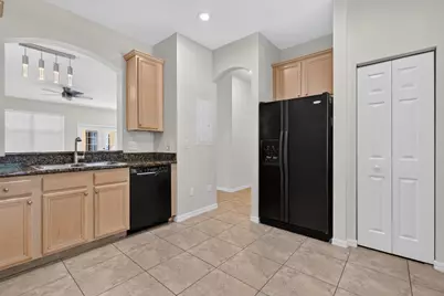 158 W Thatch Palm Circle, Jupiter, FL 33458 - Photo 8