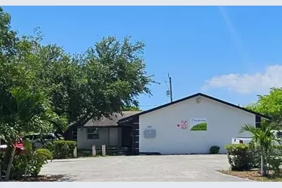 200 NW 14th Street #5, Pompano Beach, FL 33060 - Photo 2