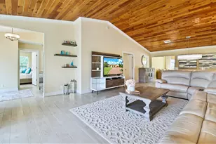 451 N Lyra Cir, Juno Beach, FL 33408 - Photo 4