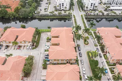 5754 Hampton Hills Boulevard #5754, Tamarac, FL 33321 - Photo 4
