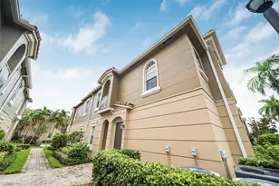 5754 Hampton Hills Blvd, Tamarac, FL 33321 - Photo 2