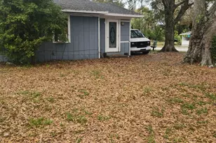 611 S 21st St, Fort Pierce, FL 34950 - Photo 2